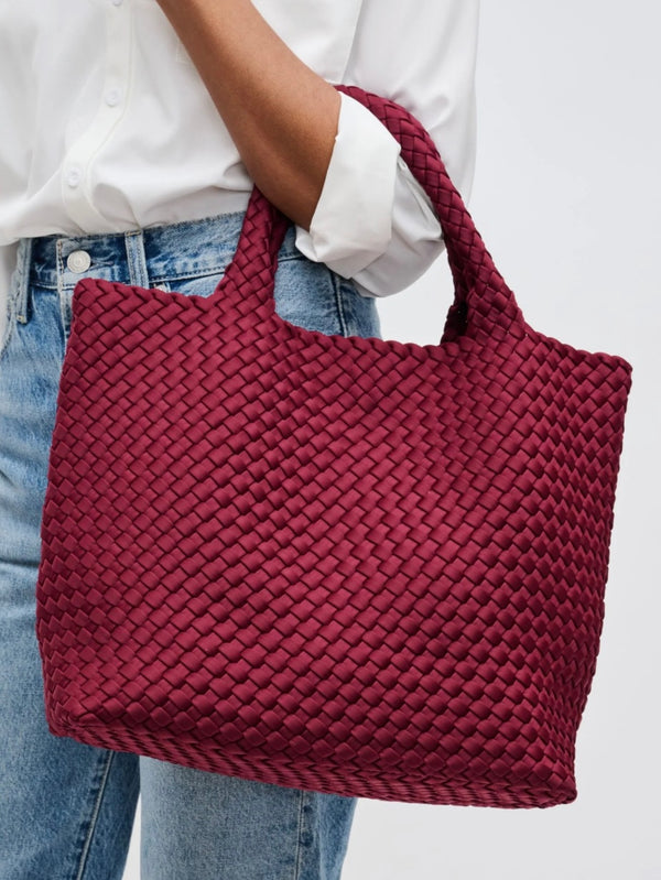 Mattea Medium Wine Bag