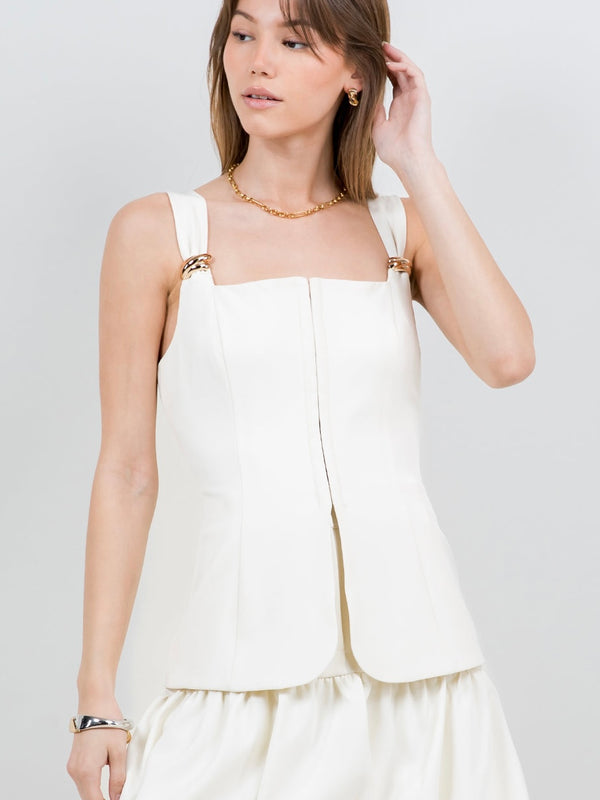 Sara white top